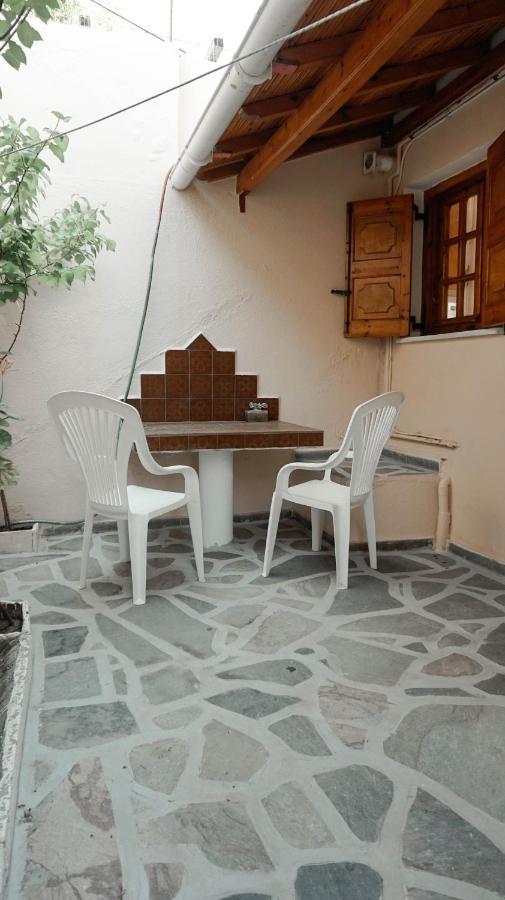 Soula Rooms Kini Exterior photo